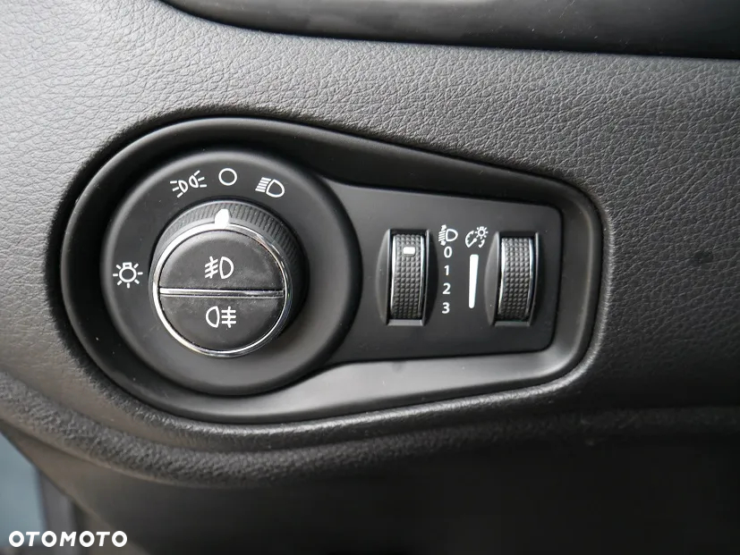 Jeep Renegade 1.4 MultiAir Limited FWD S&S - 21