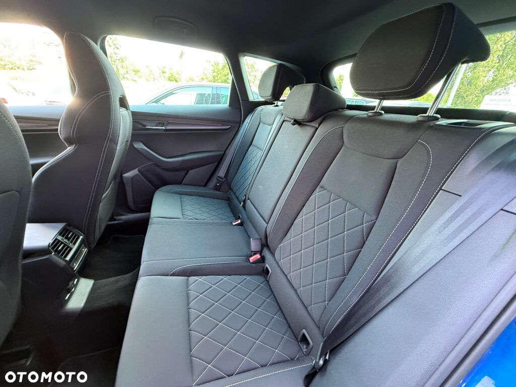 Skoda Karoq 1.5 TSI ACT Sportline DSG - 18