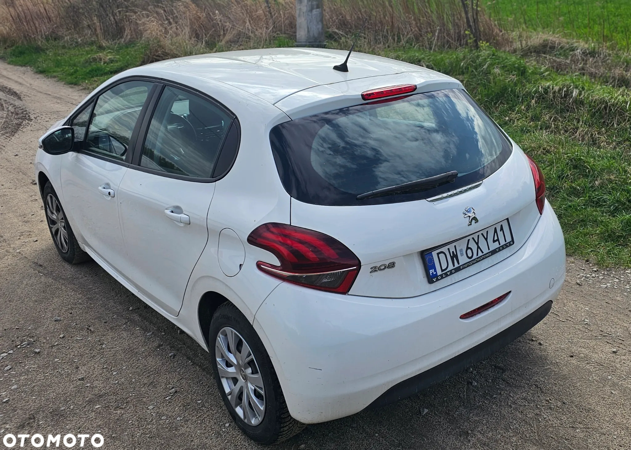 Peugeot 208 - 2