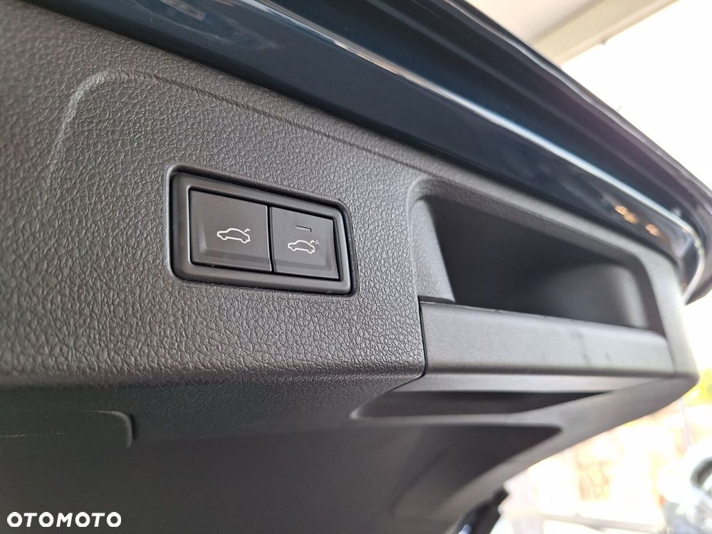 Volkswagen Passat Variant 2.0 TDI EVO Business DSG - 16