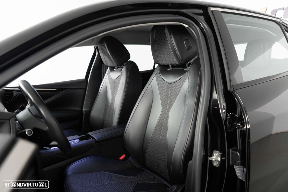 DS DS4 E-Tense Trocadero EAT8 - 10