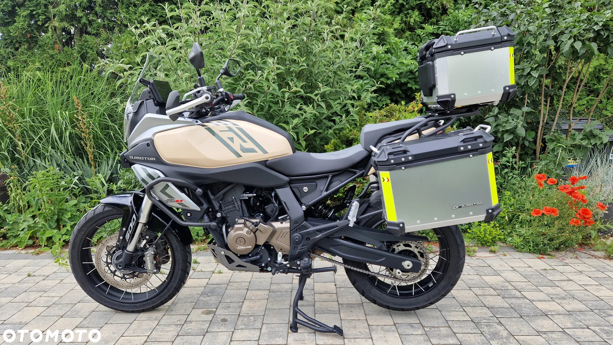 QJMOTOR SRT 600SX