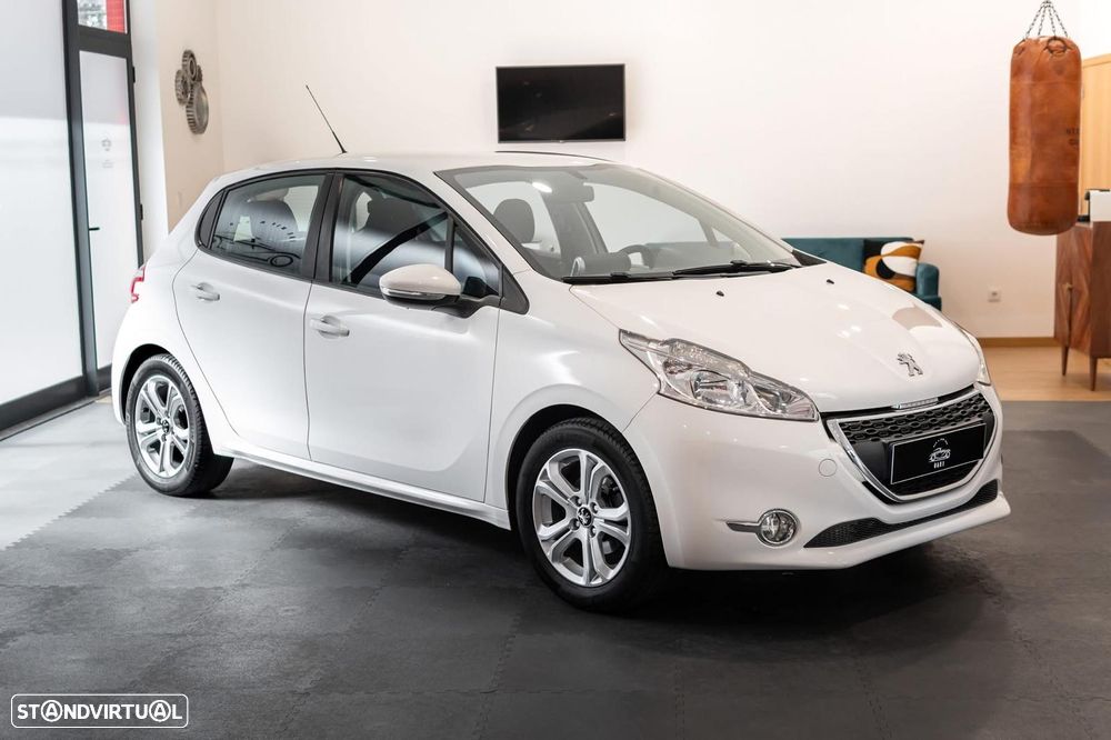 Peugeot 208 1.2 VTi SE Style - 1
