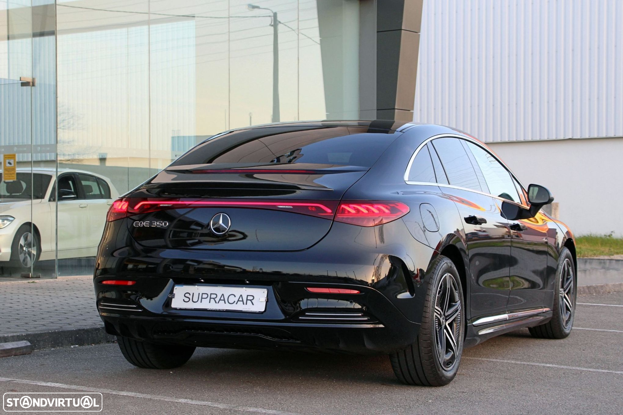 Mercedes-Benz EQE 350 - 11