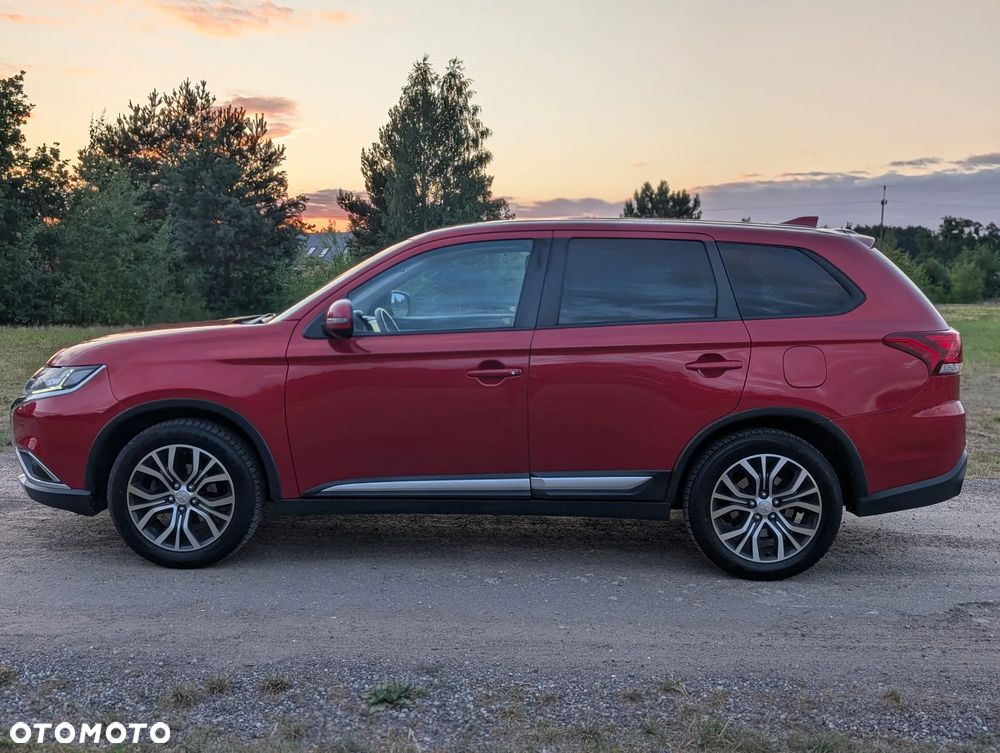 Mitsubishi Outlander - 3