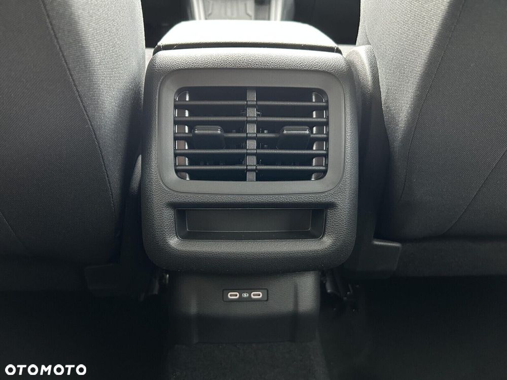 Volkswagen T-Roc - 27