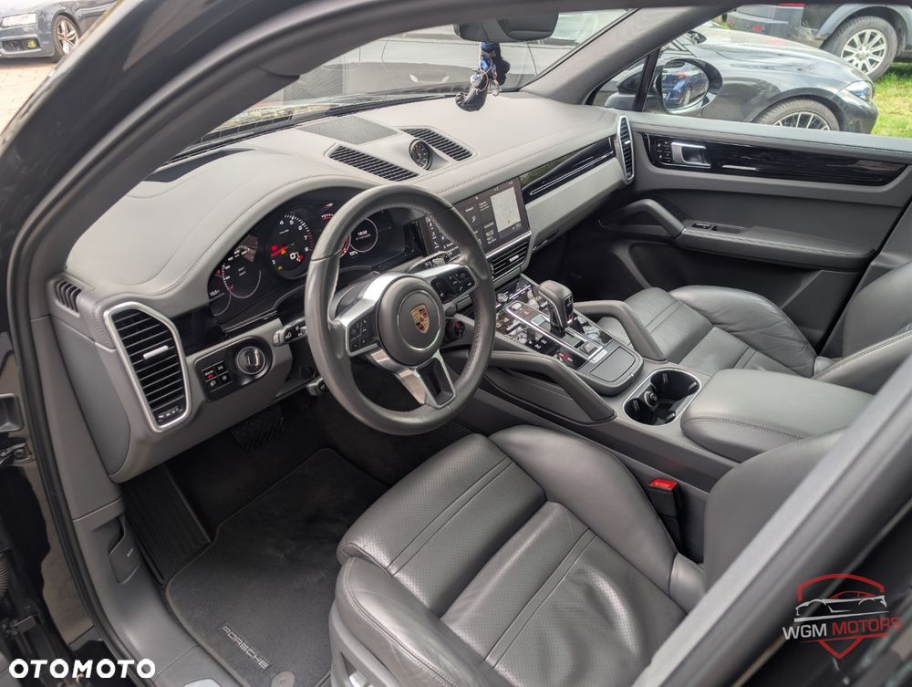 Porsche Cayenne Standard - 10