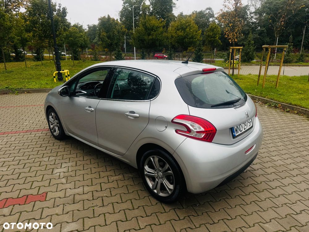 Peugeot 208 1.6 VTi Allure - 13