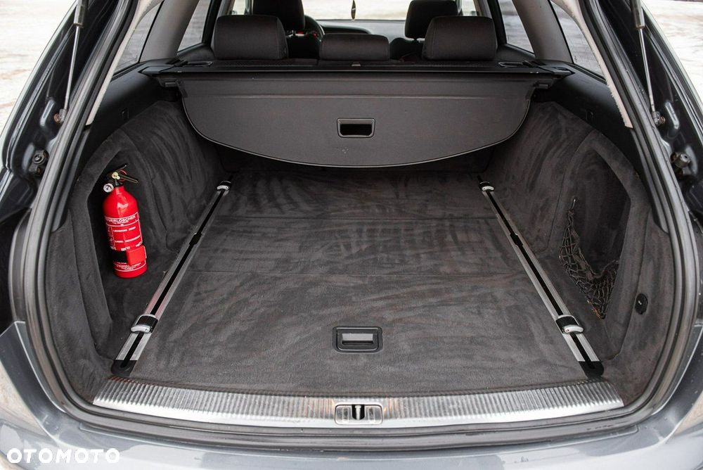 Audi A6 Avant 2.4 - 23