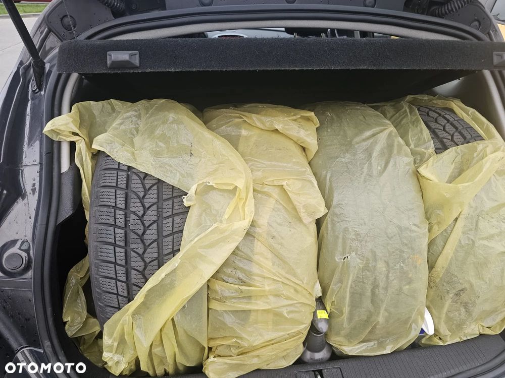 Opel Astra 1.7 CDTI Essentia - 11