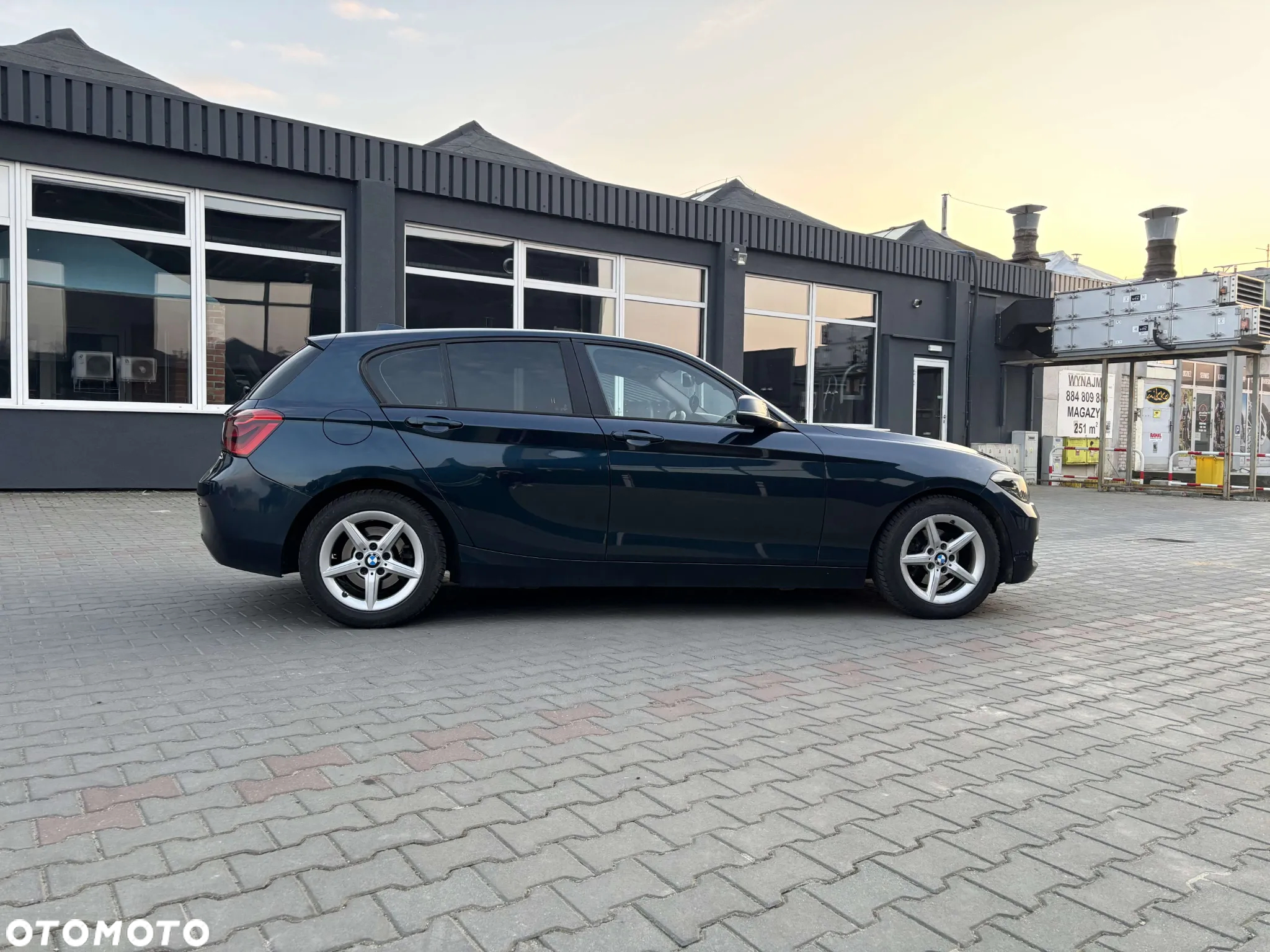 BMW Seria 1 116d EfficientDynamics - 9