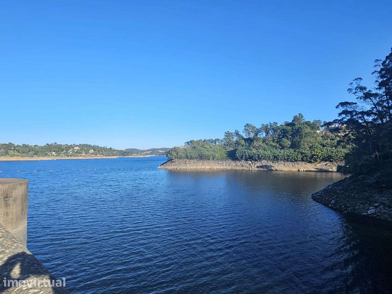 MORADIA no Castelo de Bode – Acesso Privado à Barragem - Grande imagem: 2/60