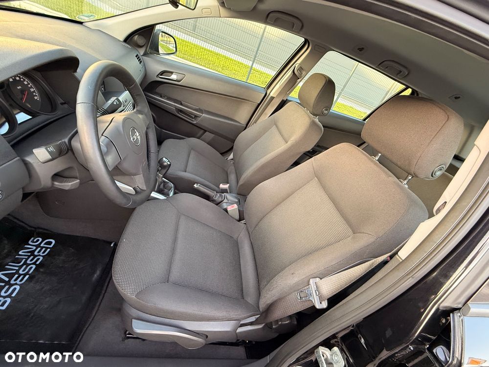 Opel Astra 1.6 Enjoy - 27