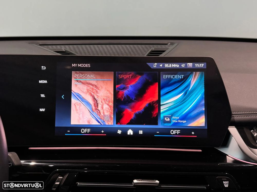 BMW iX1 eDrive20 xLine - 13