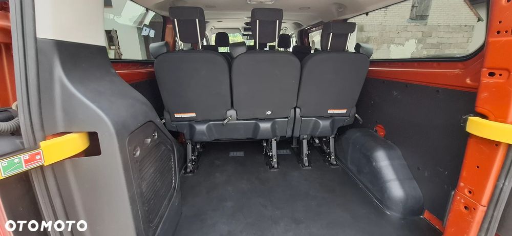 Ford Transit Custom - 11