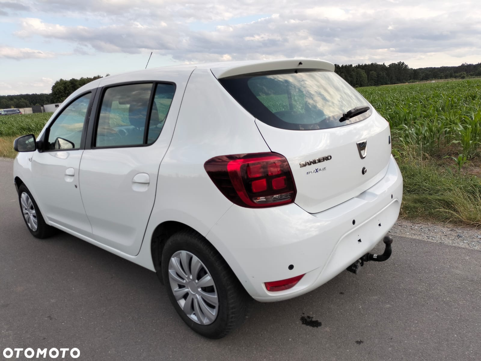 Dacia Sandero 1.0 TCe Laureate S&S - 8