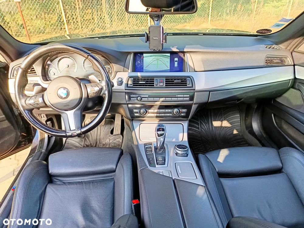 BMW Seria 5 530d xDrive Luxury Line - 37