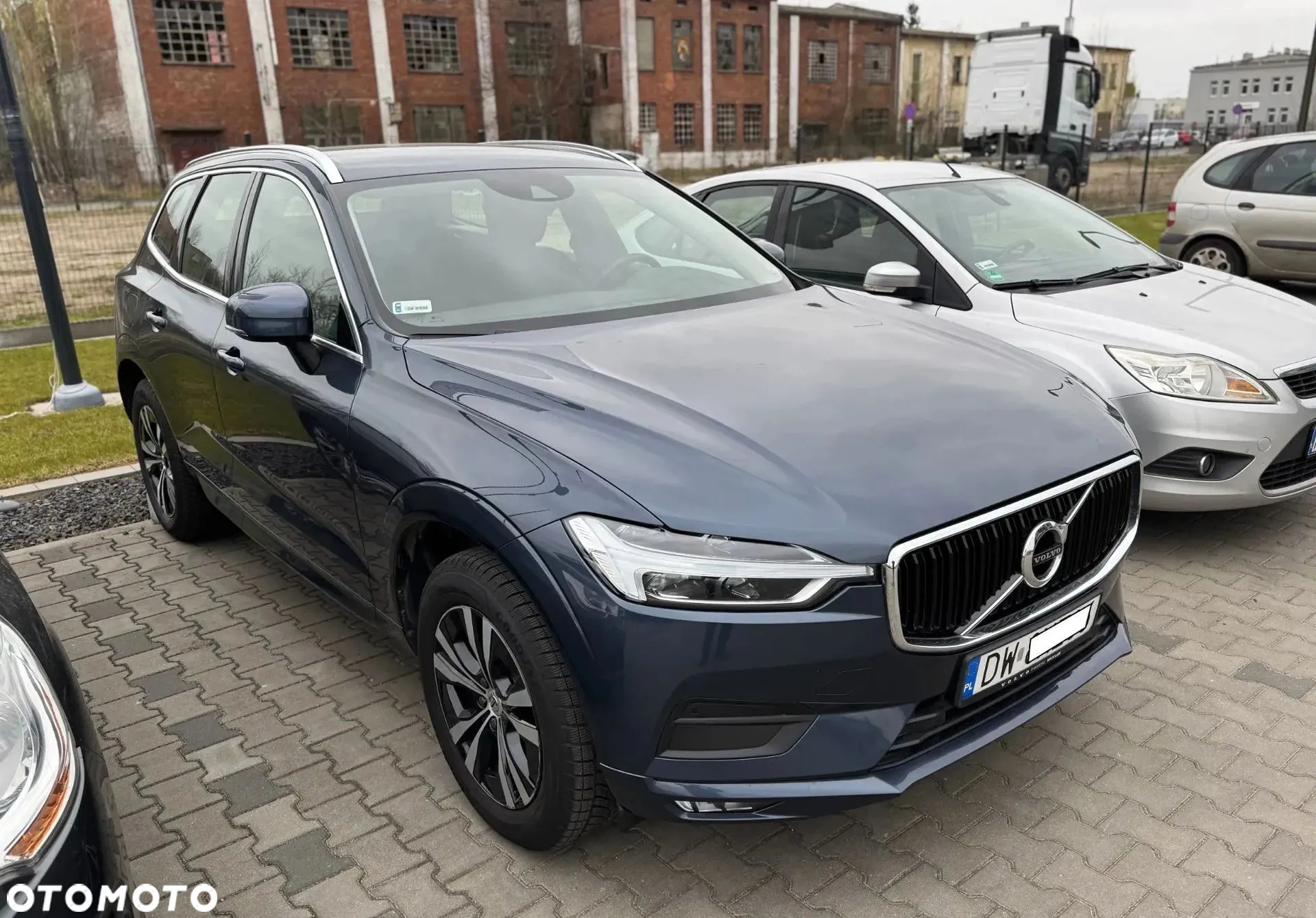 Volvo XC 60 D4 Momentum Pro - 6