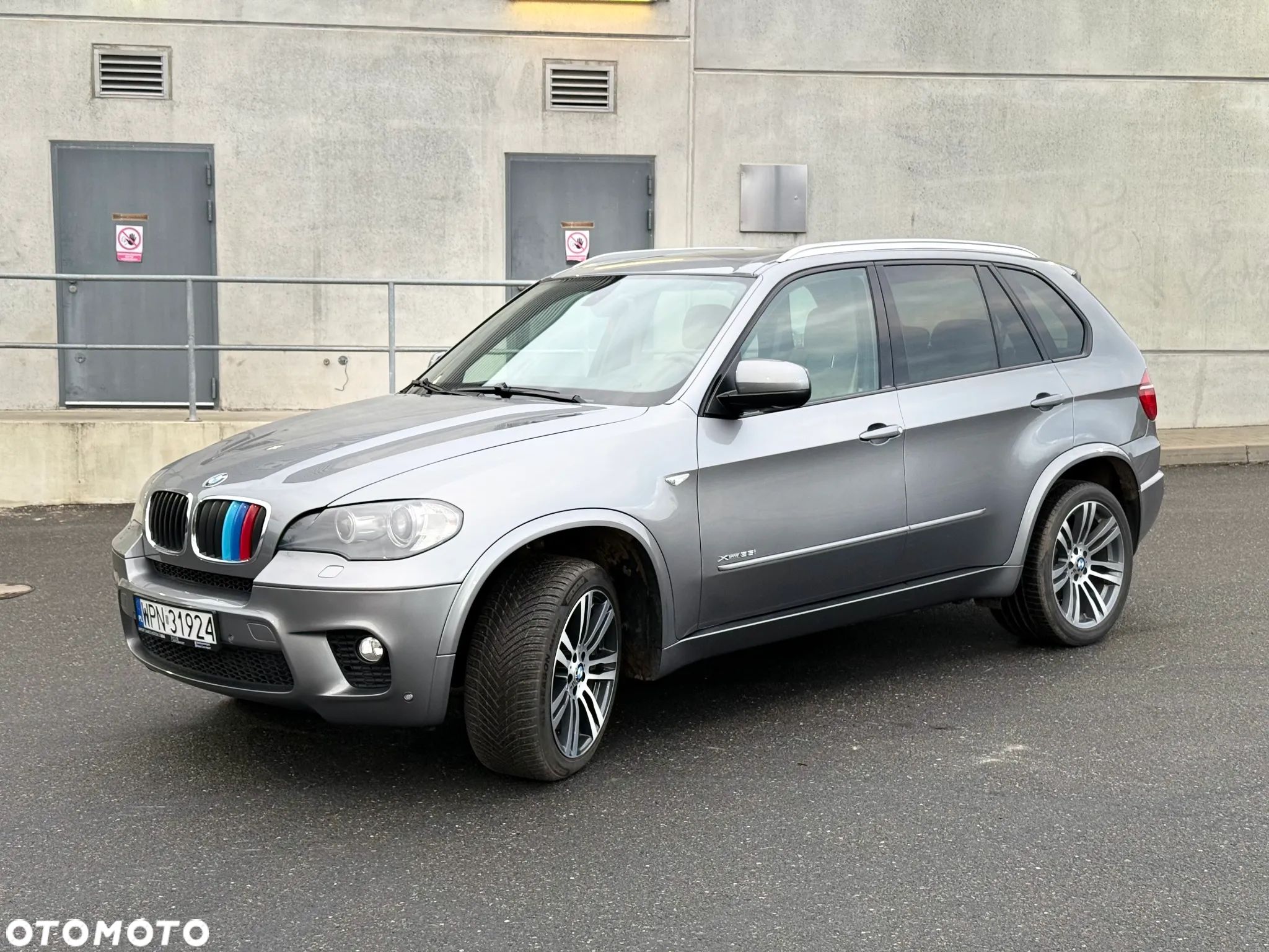 BMW X5 xDrive35i - 1