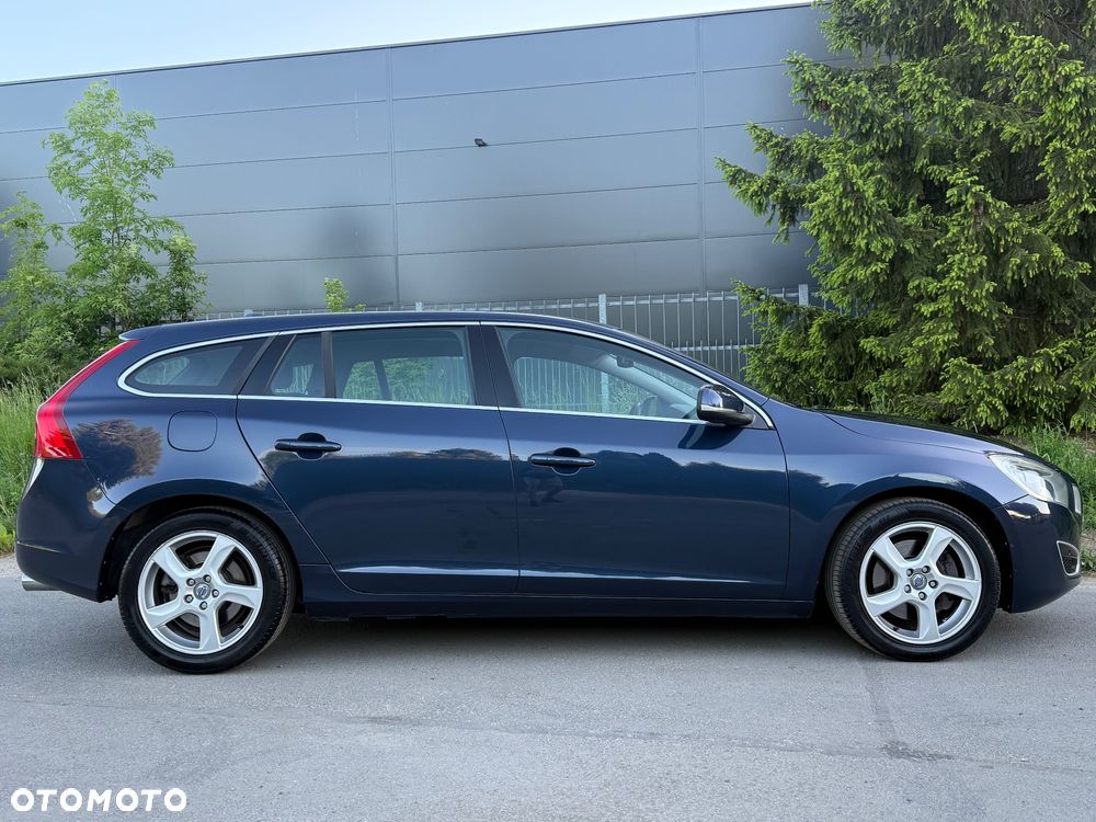 Volvo V60 2.0T - 12