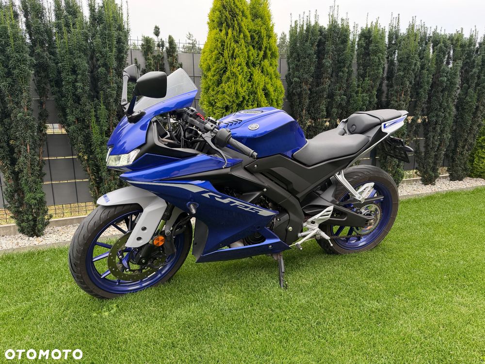 Yamaha YZF - 1