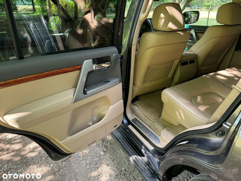 Toyota Land Cruiser LC 4.5 V8 D-4D Prestige Platinium - 11