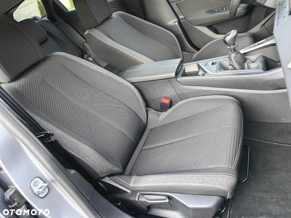 Peugeot 308 PureTech 130 Allure - 26
