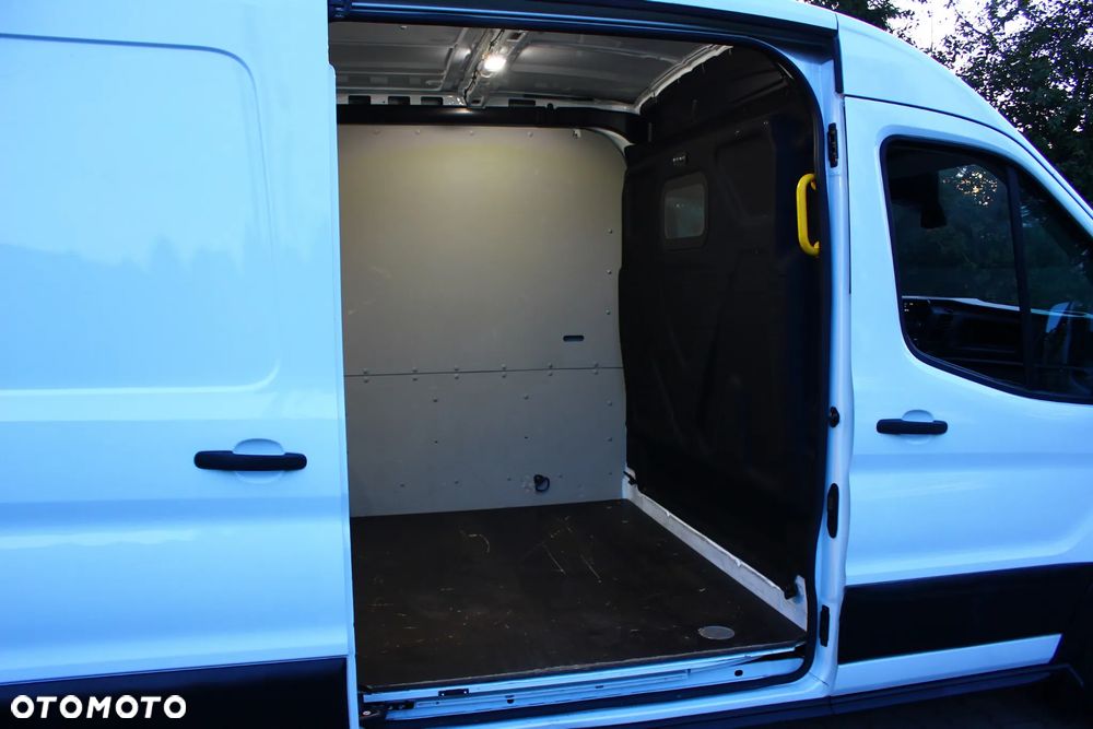 Ford TRANSIT  2.0 TDCI 130KM L2H2 BLASZAK 3 OSOBOWY - 27