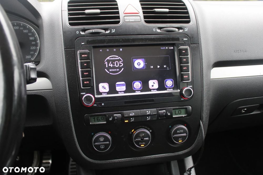 Volkswagen Golf 2.0 TDI Highline DSG - 27