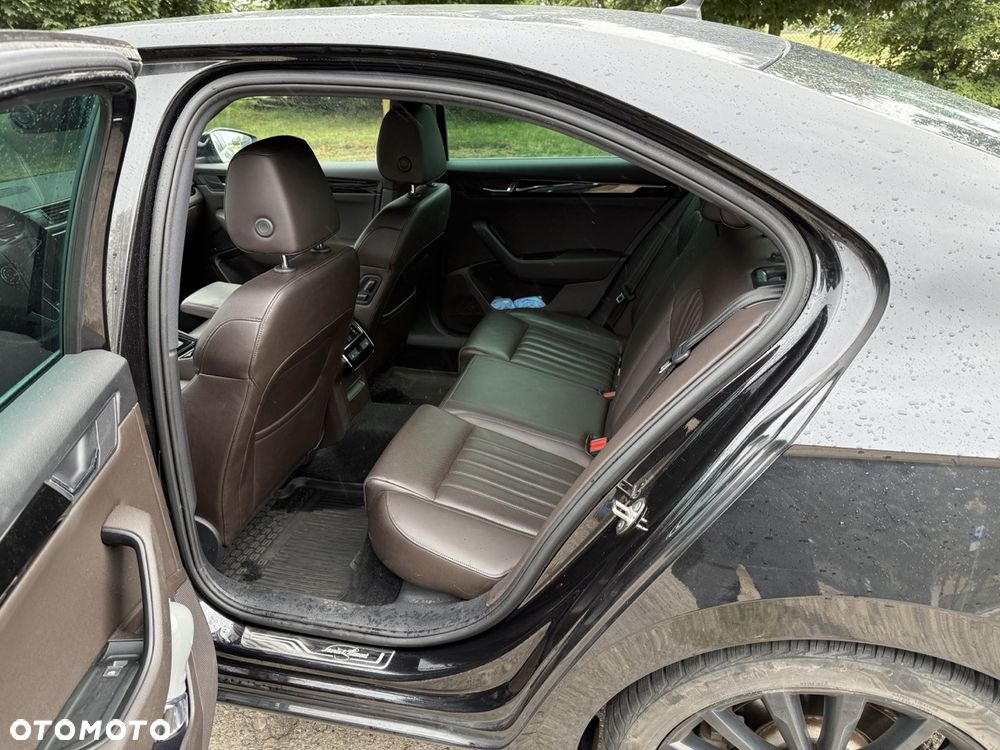 Skoda Superb 2.0 TSI 4x4 L&K DSG - 10