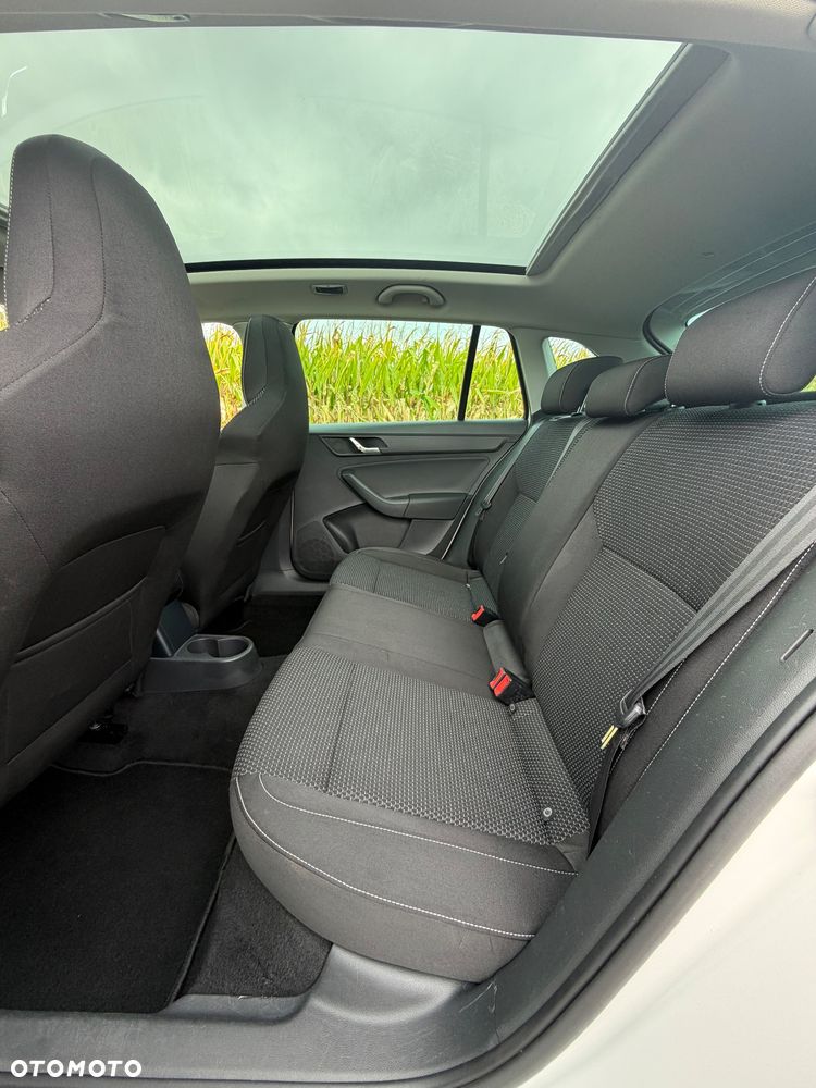 Skoda RAPID - 22