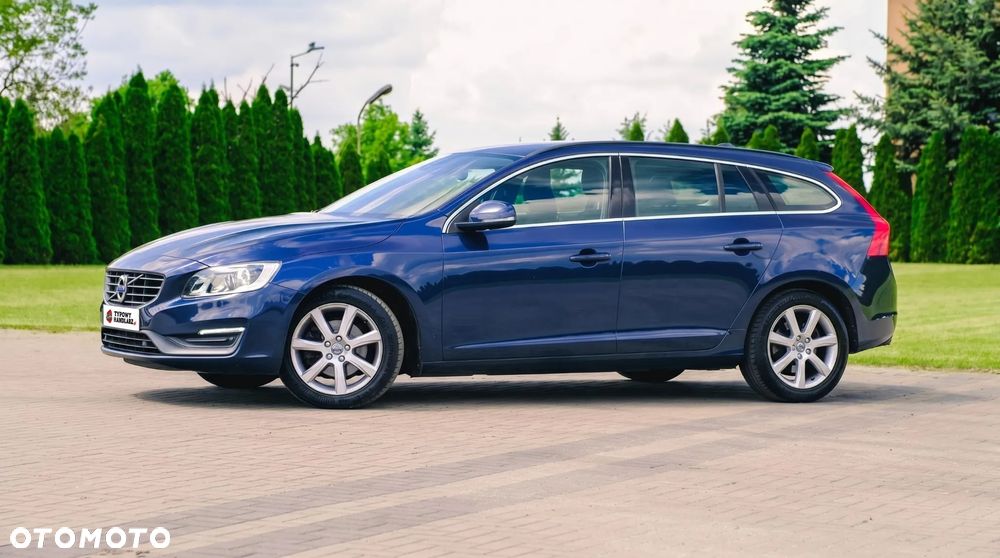 Volvo V60 D4 Drive-E Momentum - 3