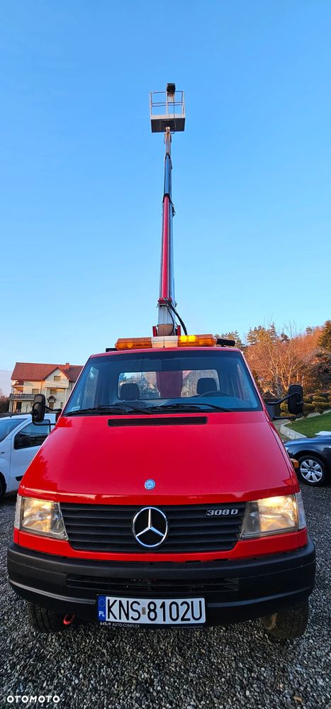 Mercedes-Benz Sprinter - 15