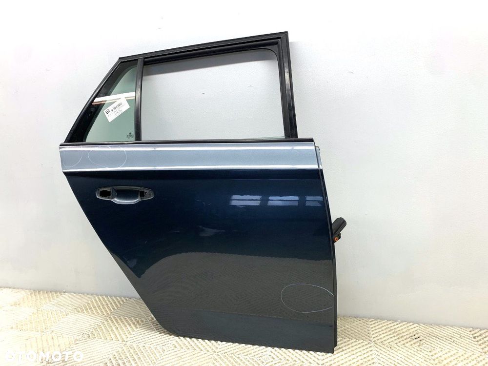 DRZWI PRAWY TYŁ  SKODA FABIA III Kombi (NJ5) 2014 - 2022 1.0 55 kW [75 KM] benzyna 2014 - 2022 - 2