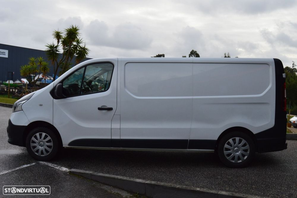 Renault Trafic Outro - 2