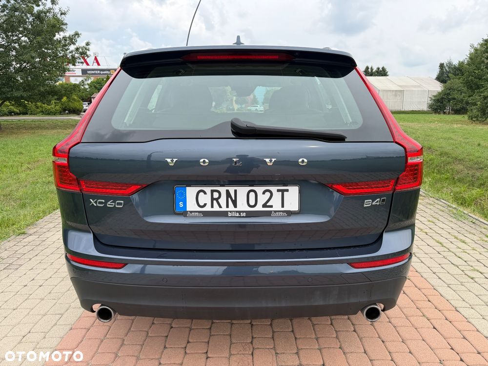 Volvo XC 60 B4 D AWD Momentum Pro - 12
