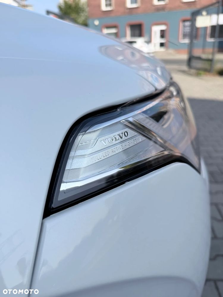 Volvo XC 90 - 18