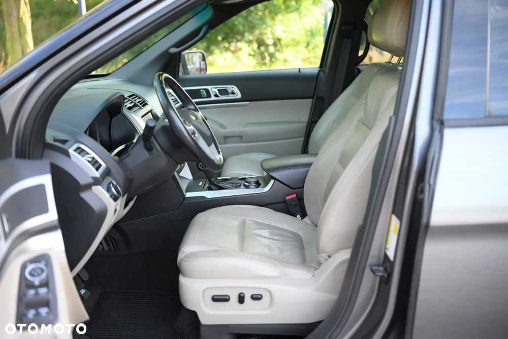 Ford Explorer - 5
