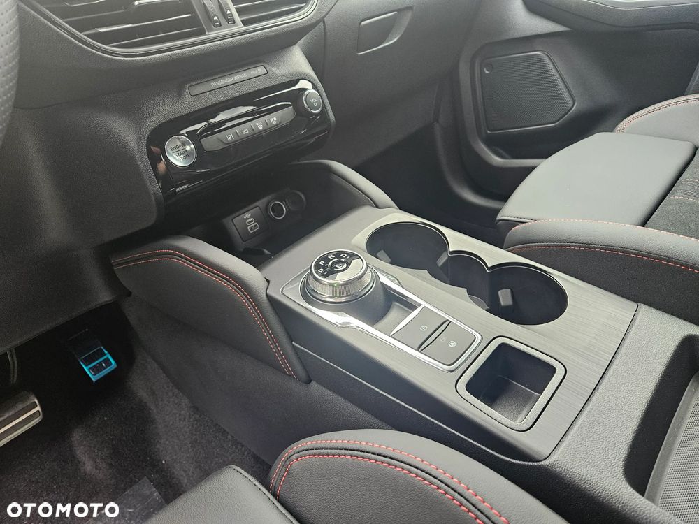 Ford Kuga - 26