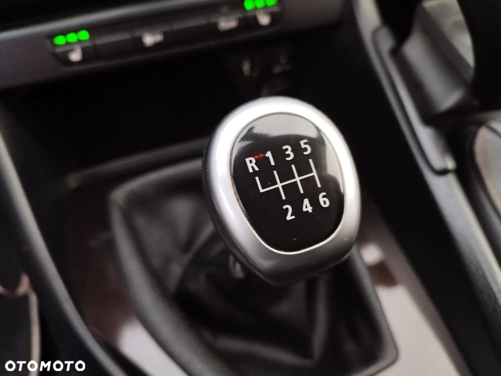 BMW X1 sDrive16d - 34