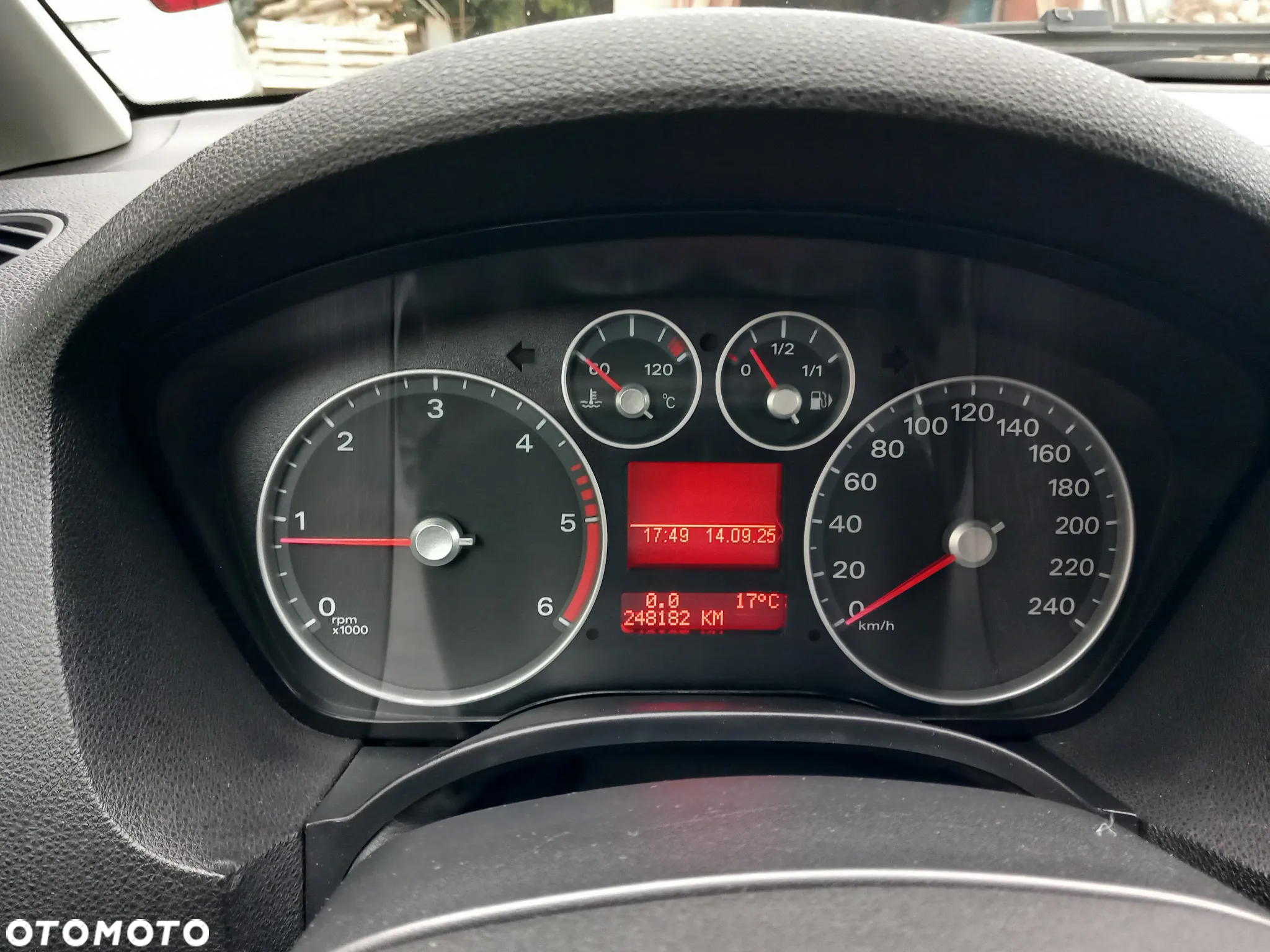 Ford Focus C-Max 1.6 TDCi Ghia - 13