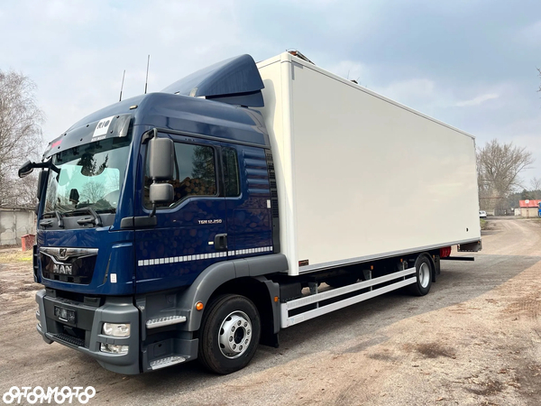 MAN TGM 12.250 | 15.250 KONTENER 8.20 m | 20 PALET |