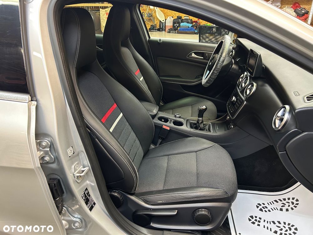 Mercedes-Benz Klasa A 180 (BlueEFFICIENCY) Urban - 5