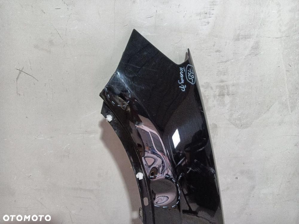 BŁOTNIK PRZÓD PRZEDNI LEWY VW TOUAREG 7P 7P6821105 - 7