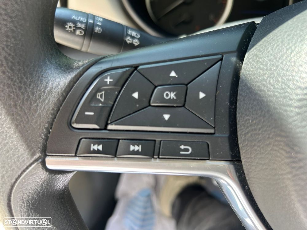 Nissan Micra 1.0 IG-T N-Design Black P.Navi - 24