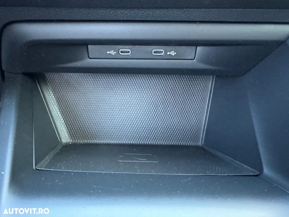 Volkswagen Golf - 24
