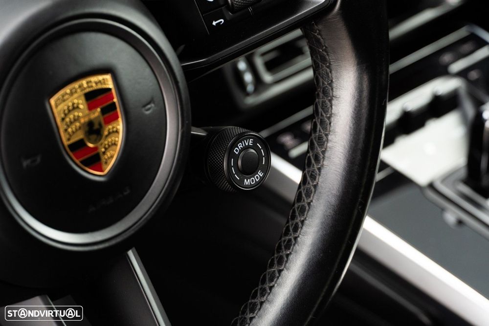 Porsche 911 (992) Carrera 4S PDK - 36