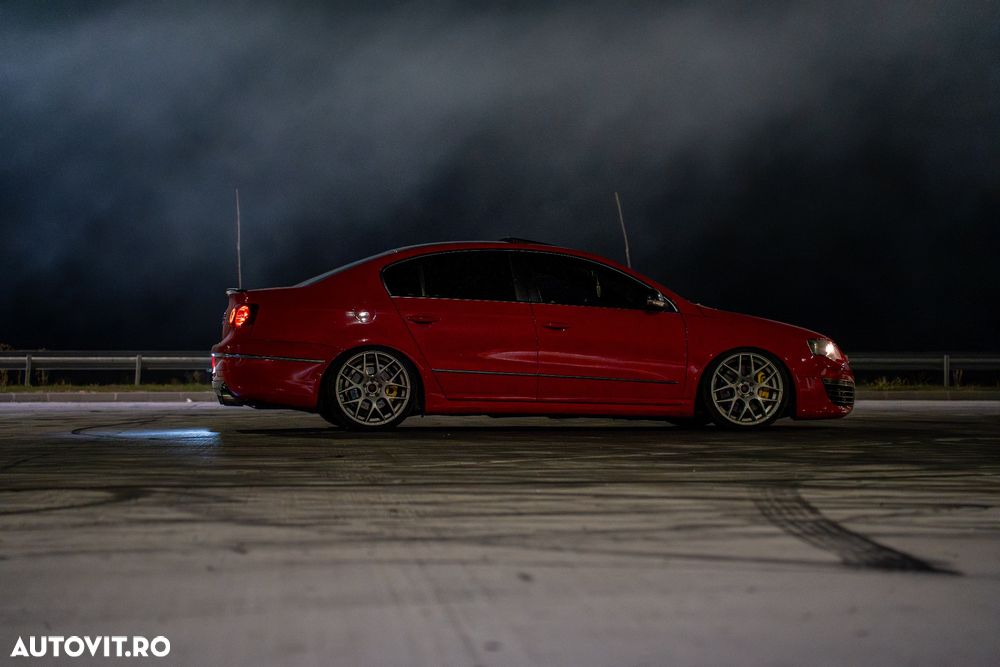 Volkswagen Passat - 8