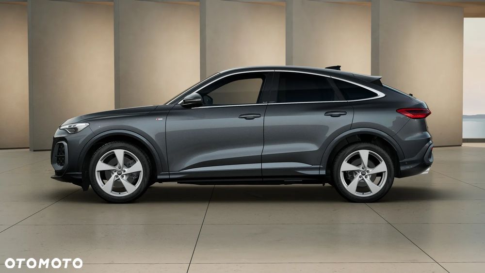 Audi Q5 Sportback - 4