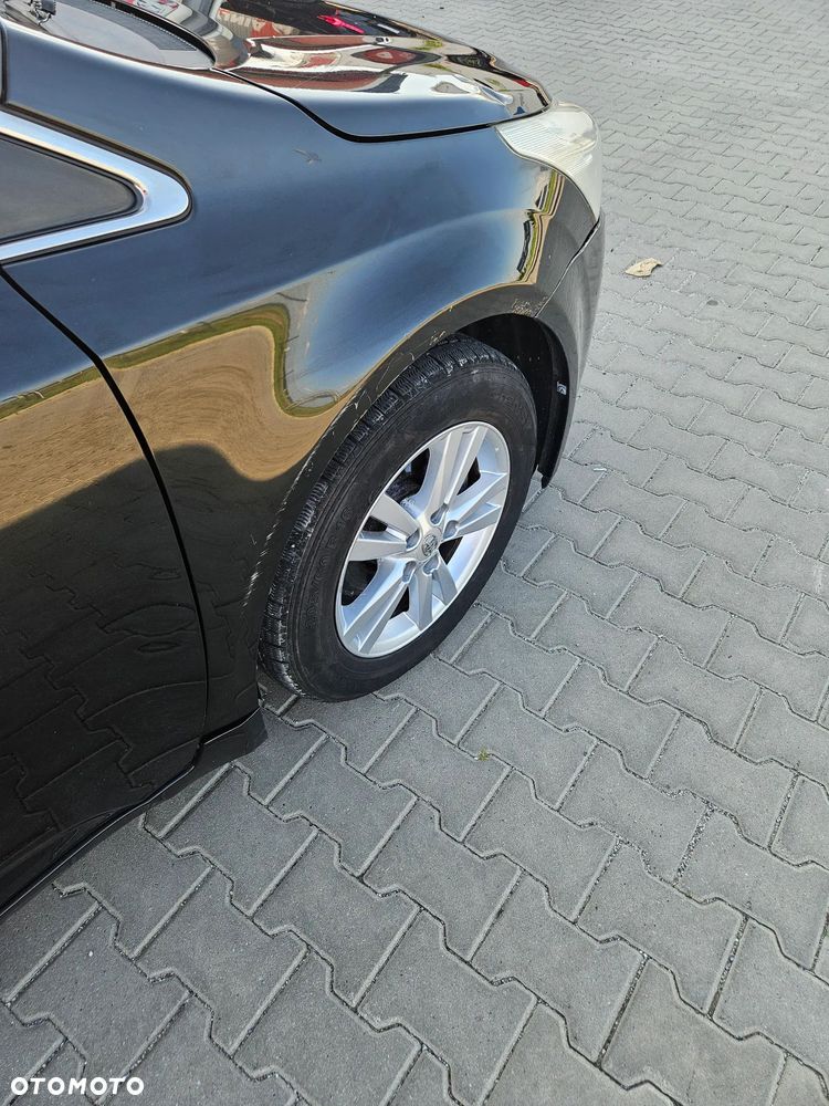 Toyota Avensis 1.8 Sol - 15
